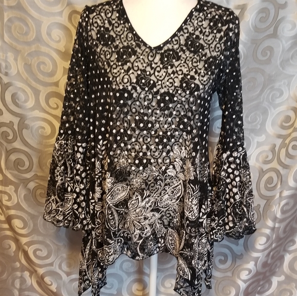 Dor dor couture asymetric long bell sleeve shirt - Picture 1 of 7